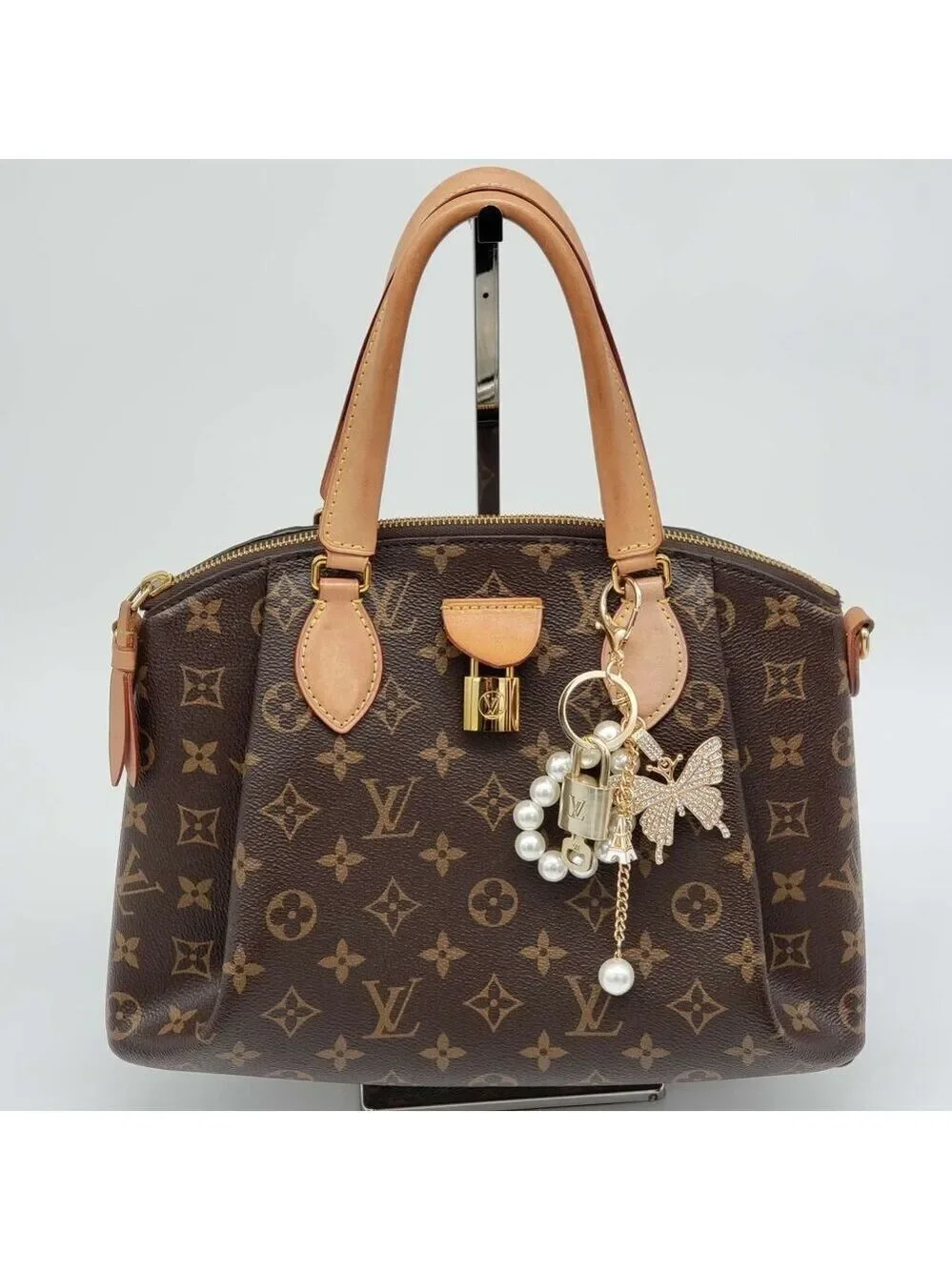 Authentic Louis Vuitton Padlock Gold 🔒 Key Set + Unbranded Keychain Charm